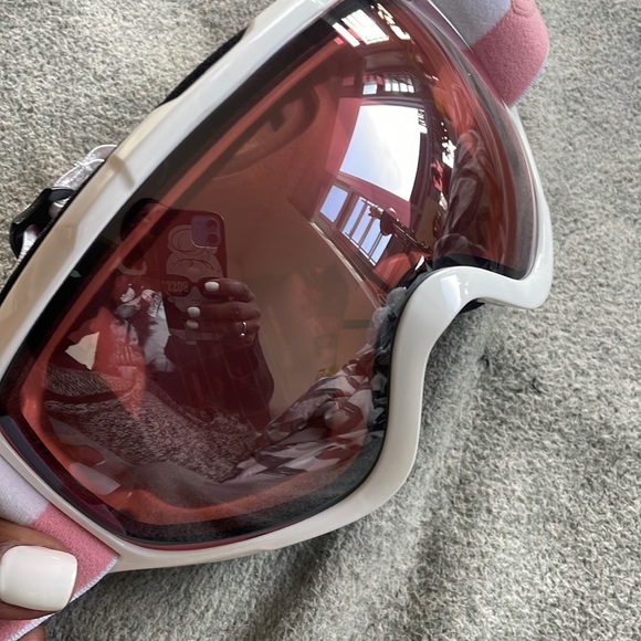 💕 PINK WOMAN’S SNOW MOBILE SKI SNOWBOARDING SNOW ACTIVITIES GOOGLES *NEW* - Picture 12 of 14